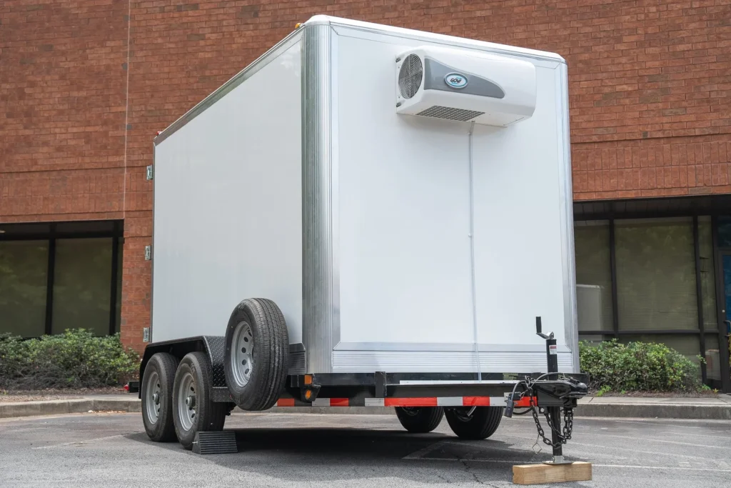 omnichill™ Refrigerated Trailer Body and Tandem-Axle Construction